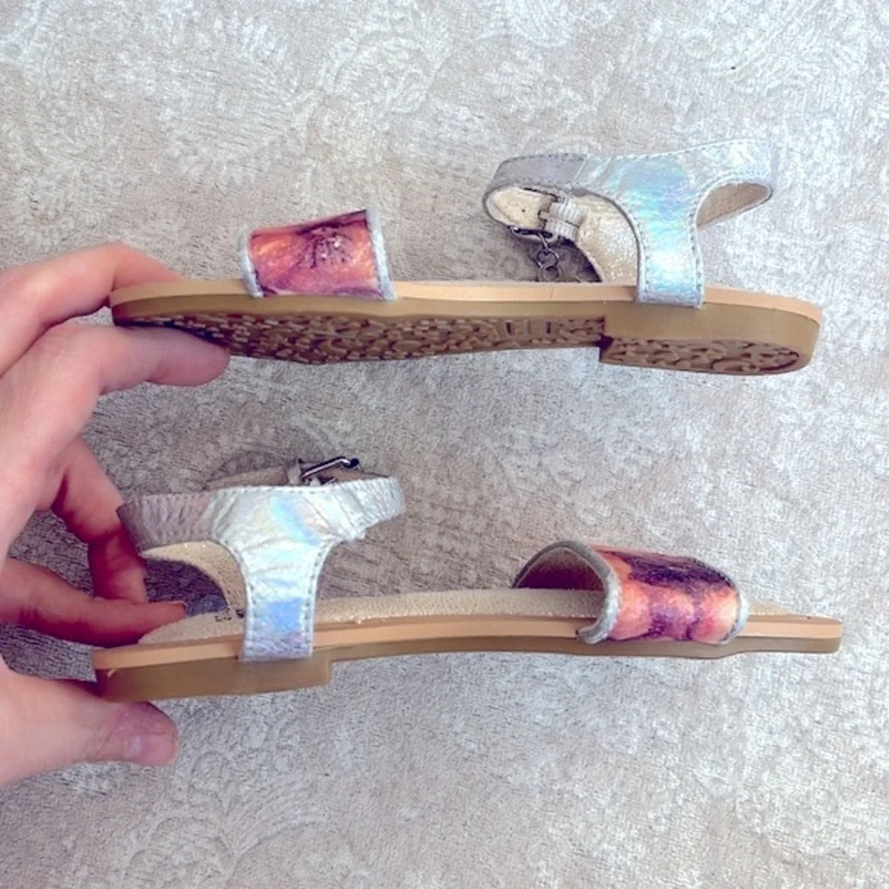Brand New Stuart Weitzman Floral Metallic Iridescent Ankle Strap Sandals Heart